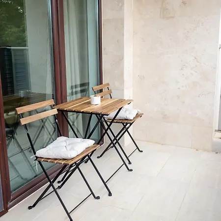 Апартаменты Skyline - Stylish 1bd By Flat Mаnаger